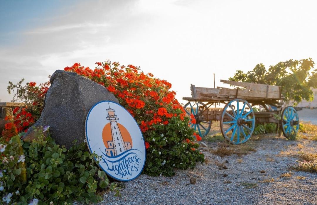 The Lighthouse Sunset View Suites Akrotírion المظهر الخارجي الصورة